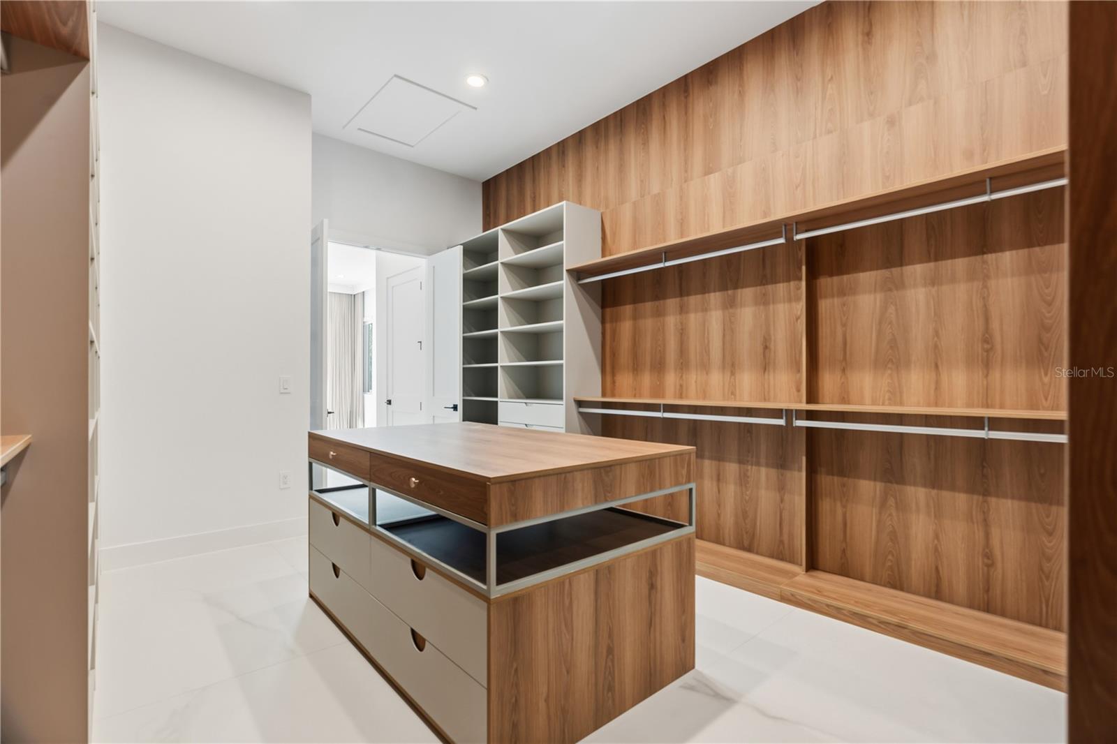 BELLA COLLINA ADD - Residential