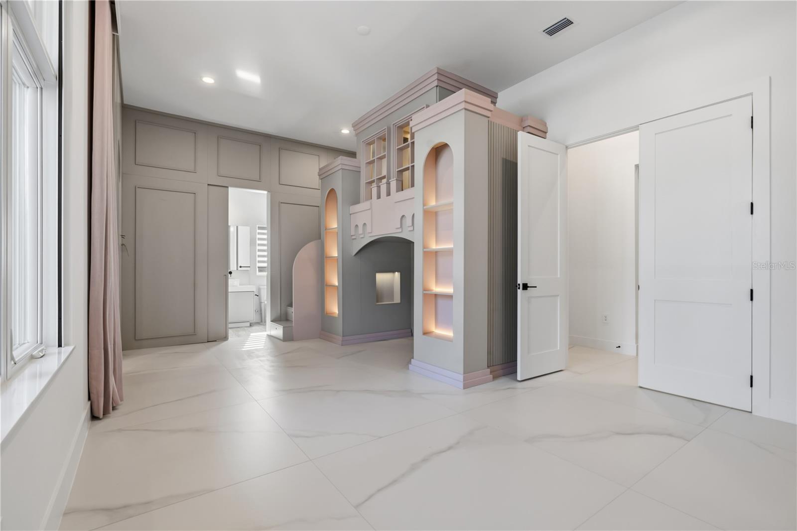 BELLA COLLINA ADD - Residential