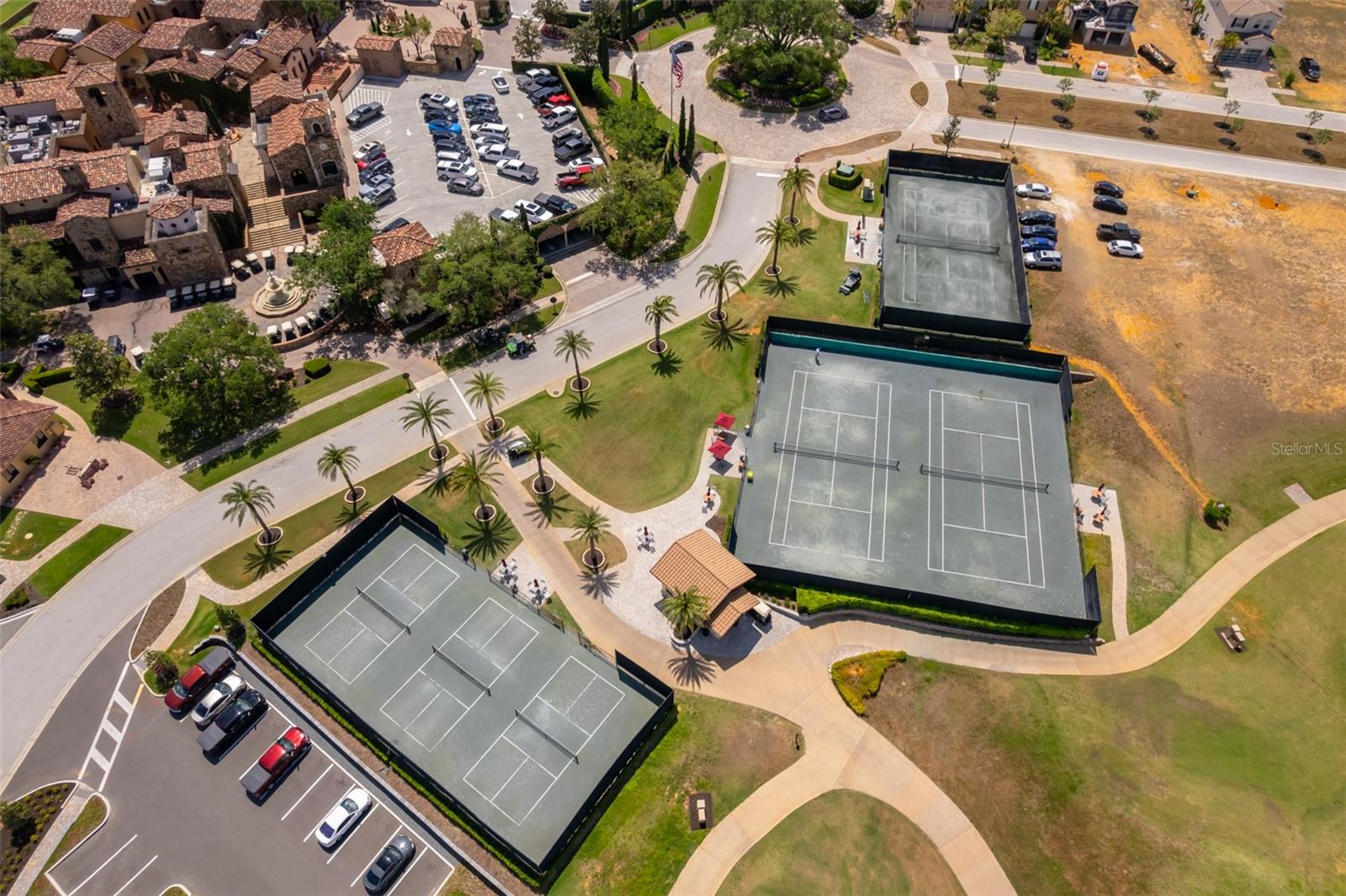 BELLA COLLINA ADD - Residential