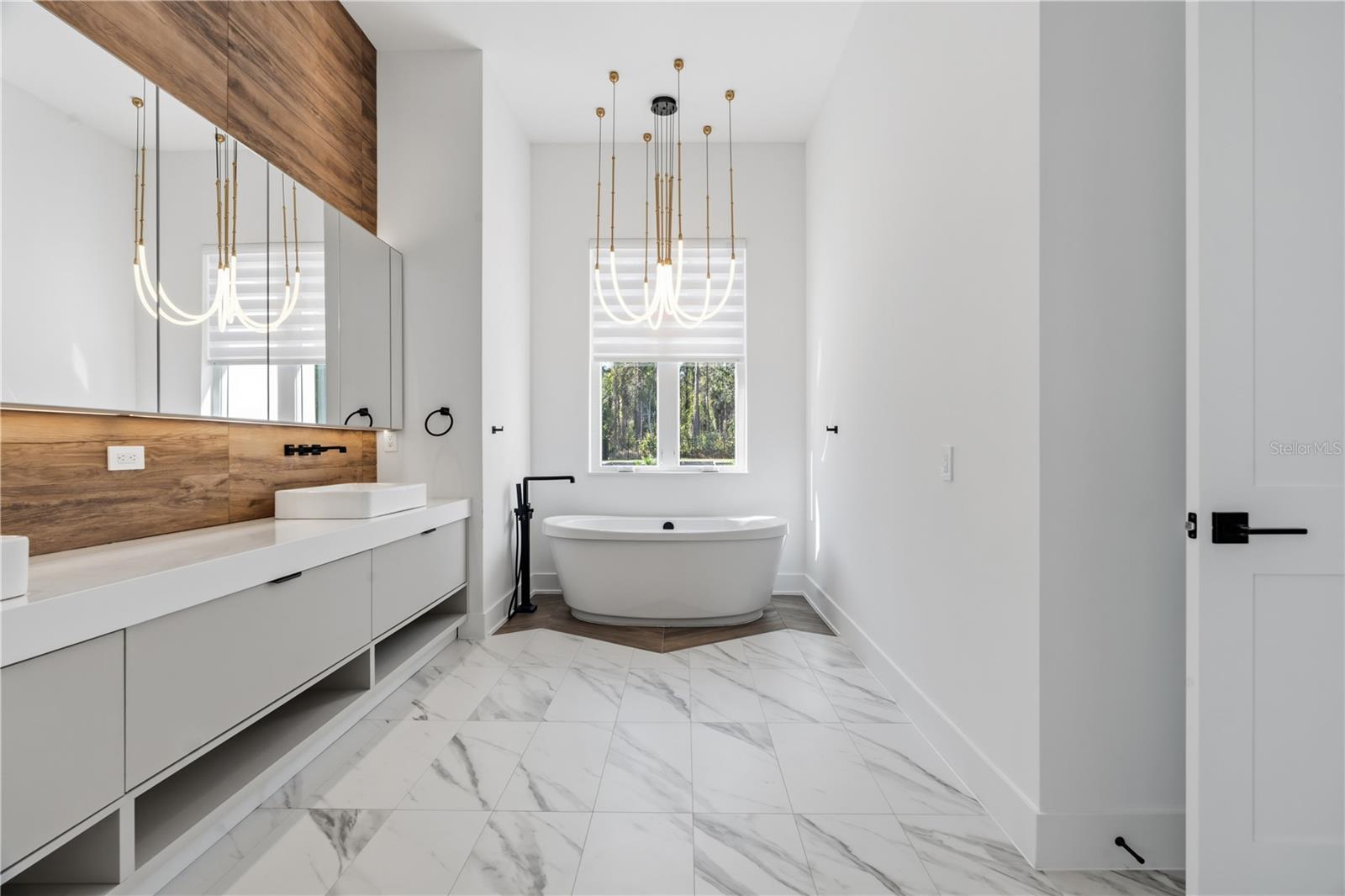 BELLA COLLINA ADD - Residential