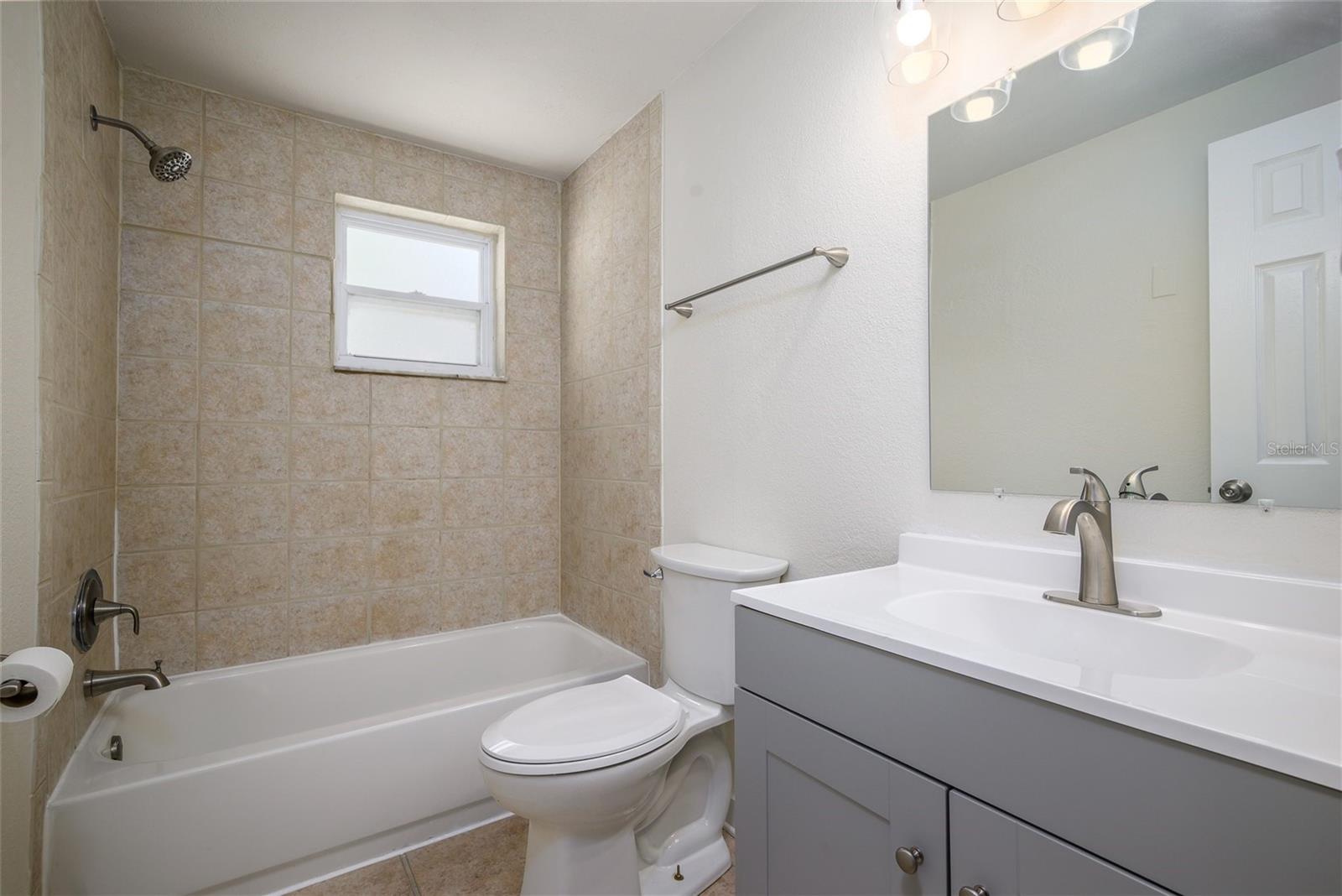 CROSS BAYOU ESTATES 7TH ADD - Residential