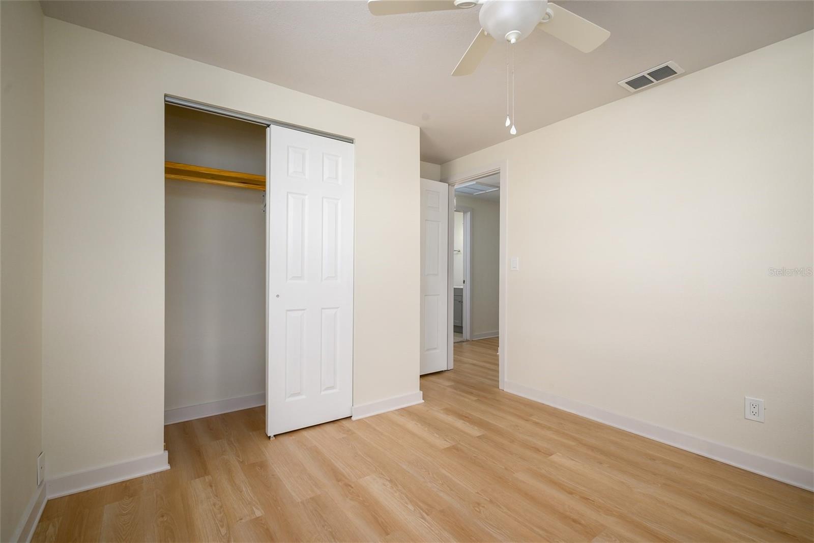 CROSS BAYOU ESTATES 7TH ADD - Residential