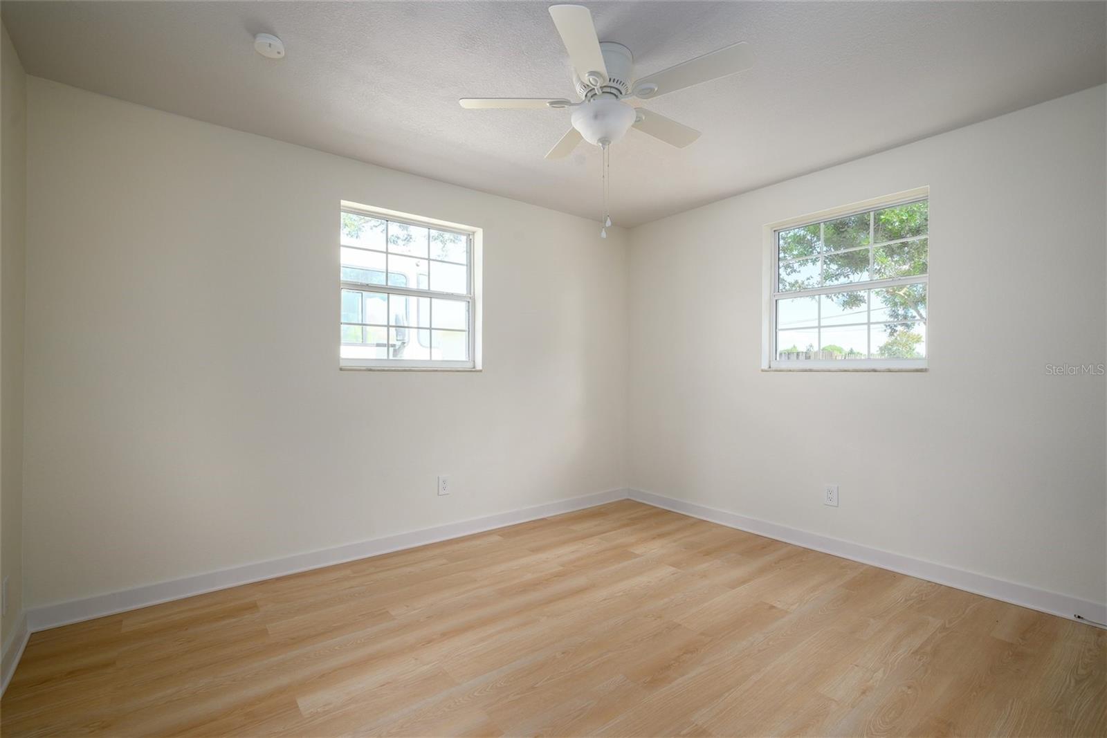 CROSS BAYOU ESTATES 7TH ADD - Residential