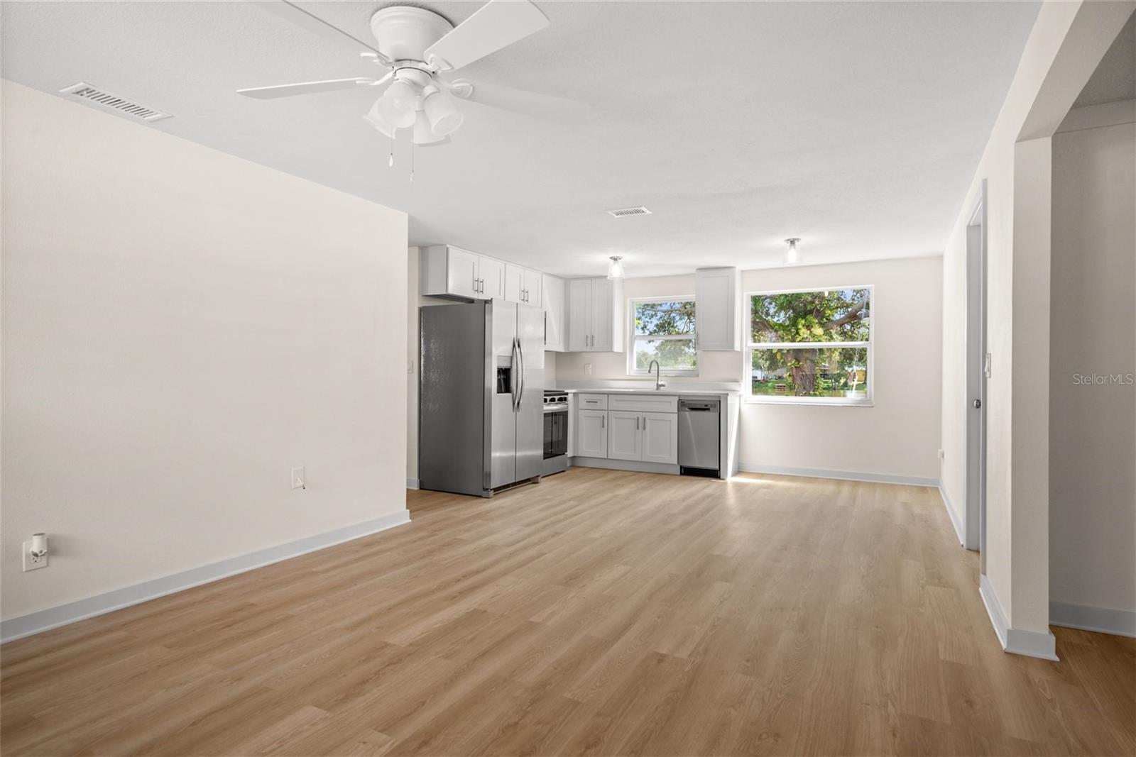 CROSS BAYOU ESTATES 7TH ADD - Residential