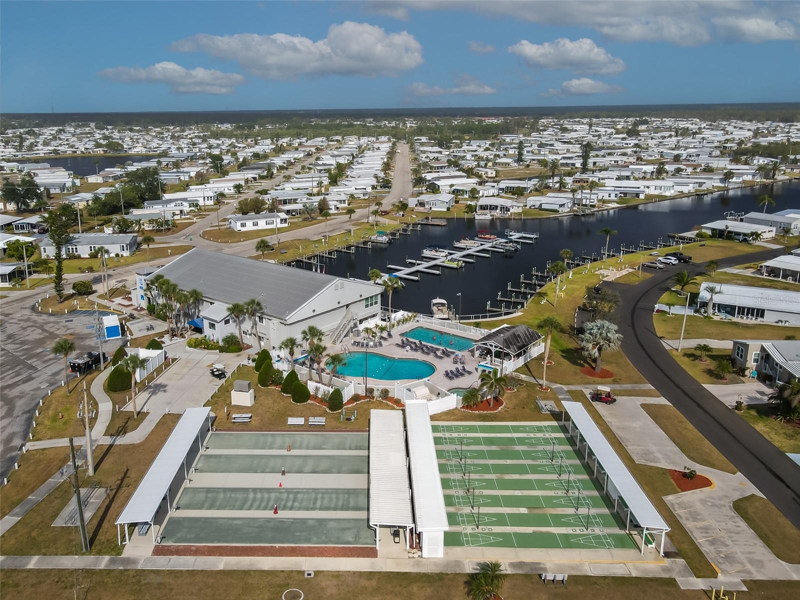 TRAILER ACRES - Land