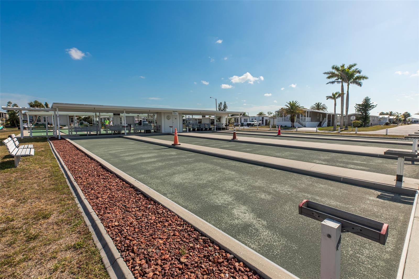 TRAILER ACRES - Land