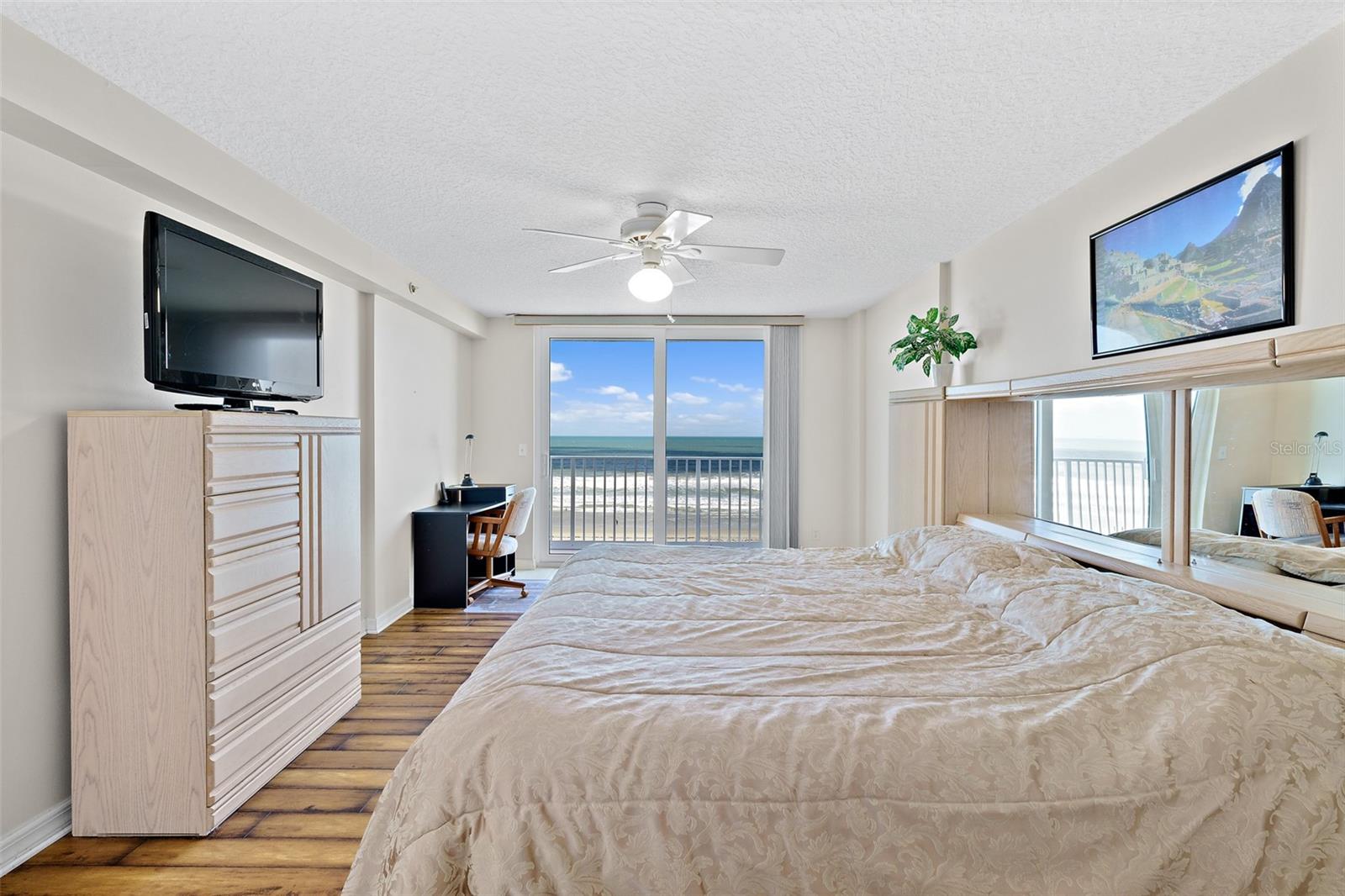 MAJESTIC SEAS CONDO - Residential