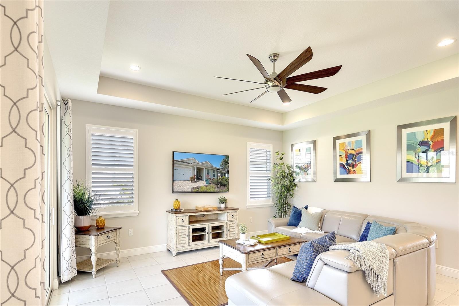 LAKEHOUSE COVE AT WATERSIDE - Residential