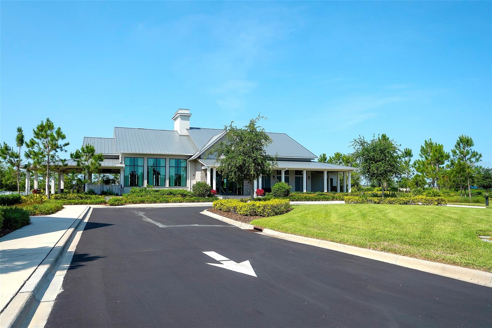 LAKEHOUSE COVE AT WATERSIDE - Residential