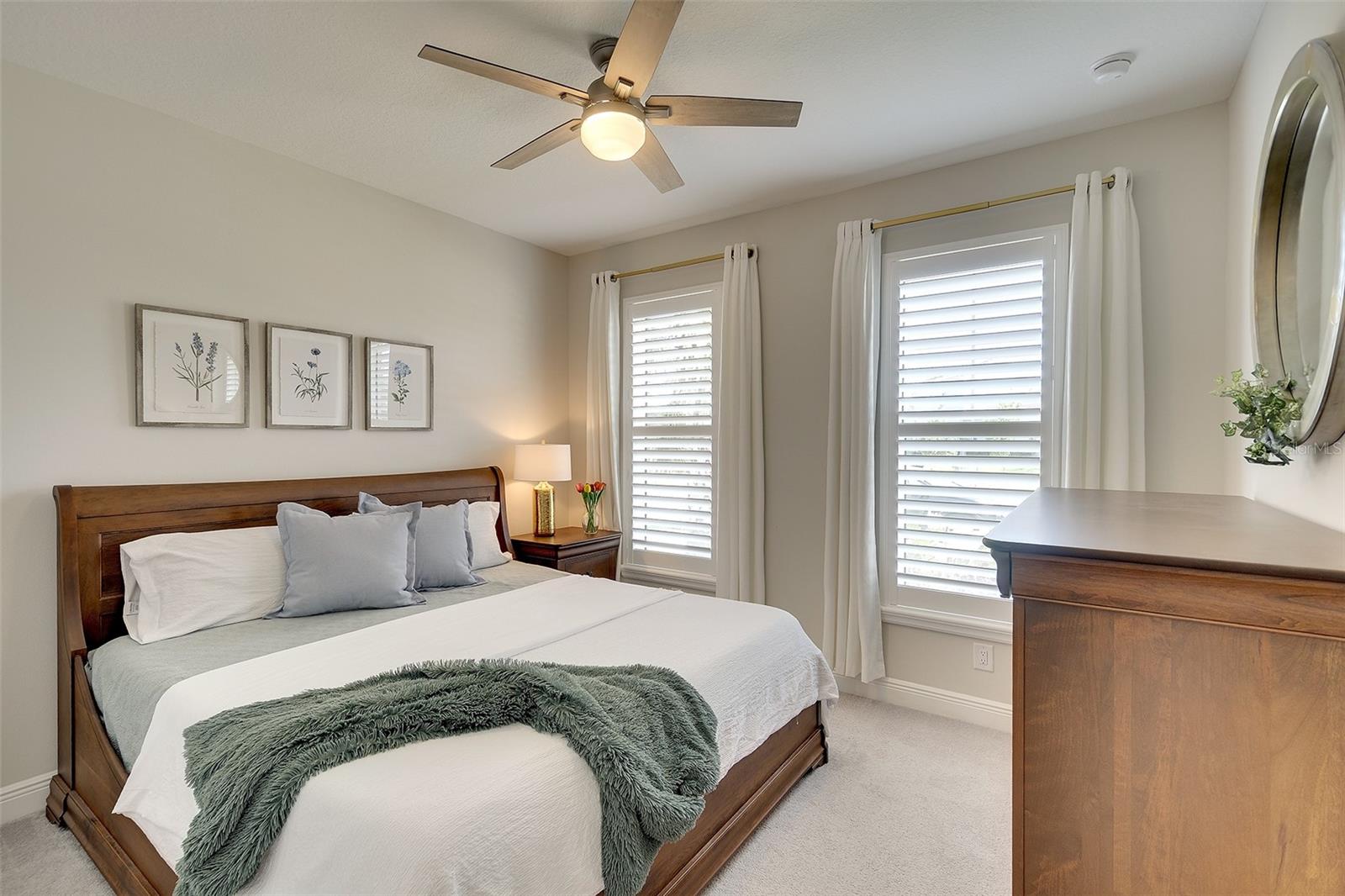 LAKEHOUSE COVE AT WATERSIDE - Residential