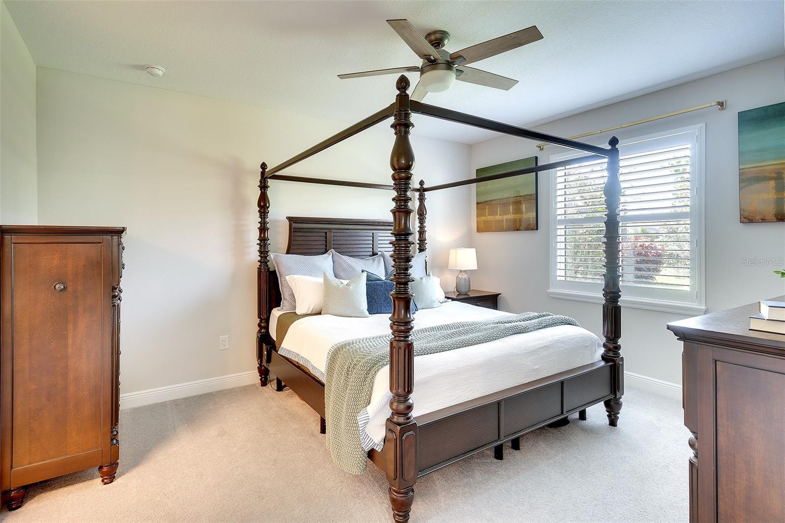 LAKEHOUSE COVE AT WATERSIDE - Residential