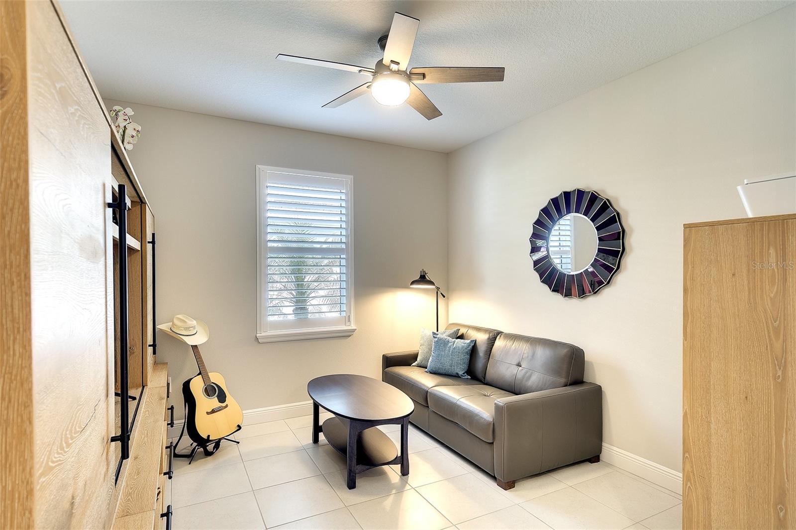 LAKEHOUSE COVE AT WATERSIDE - Residential