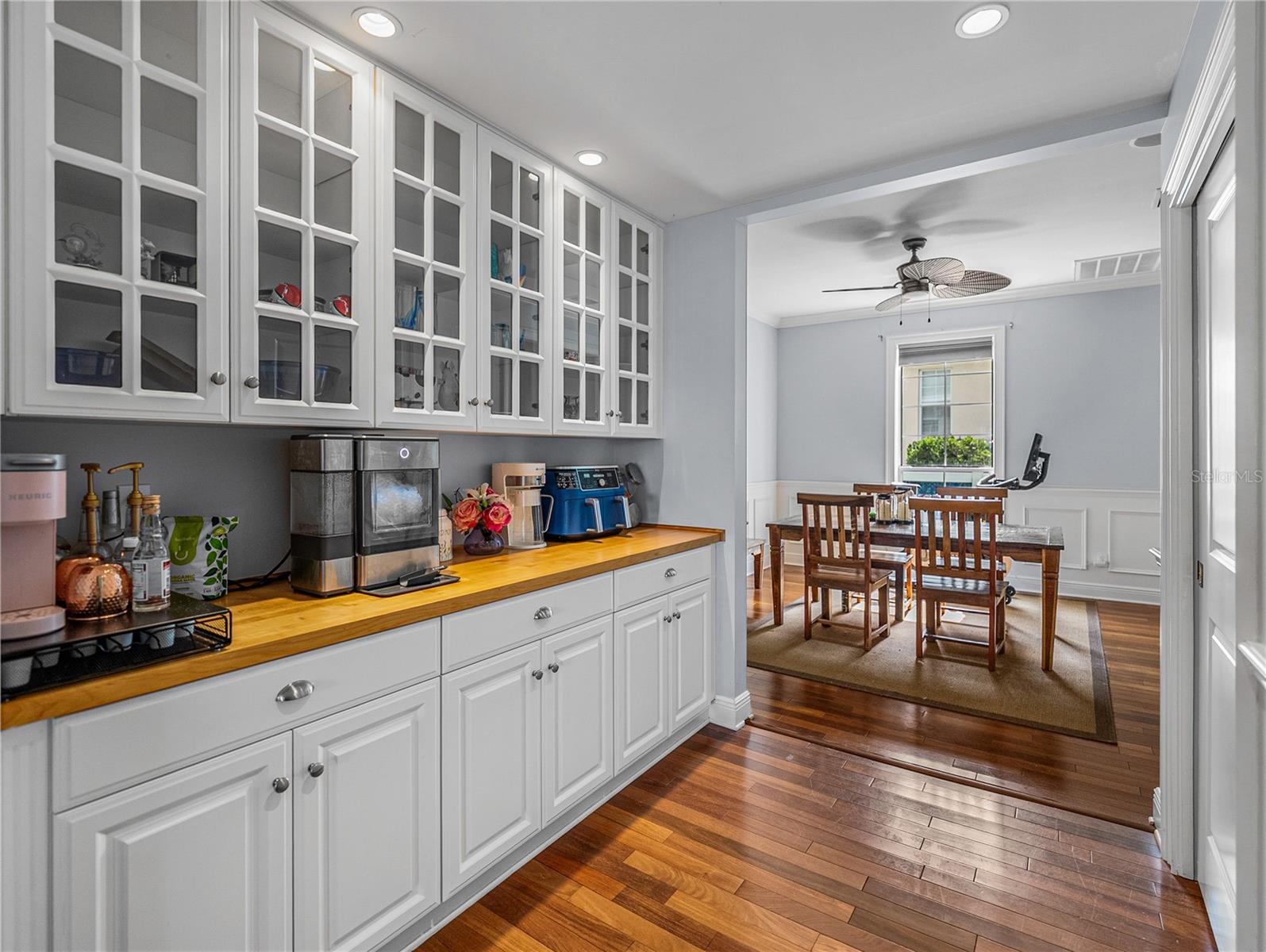 LAKE ARIETTA RESERVE - Residential Lease