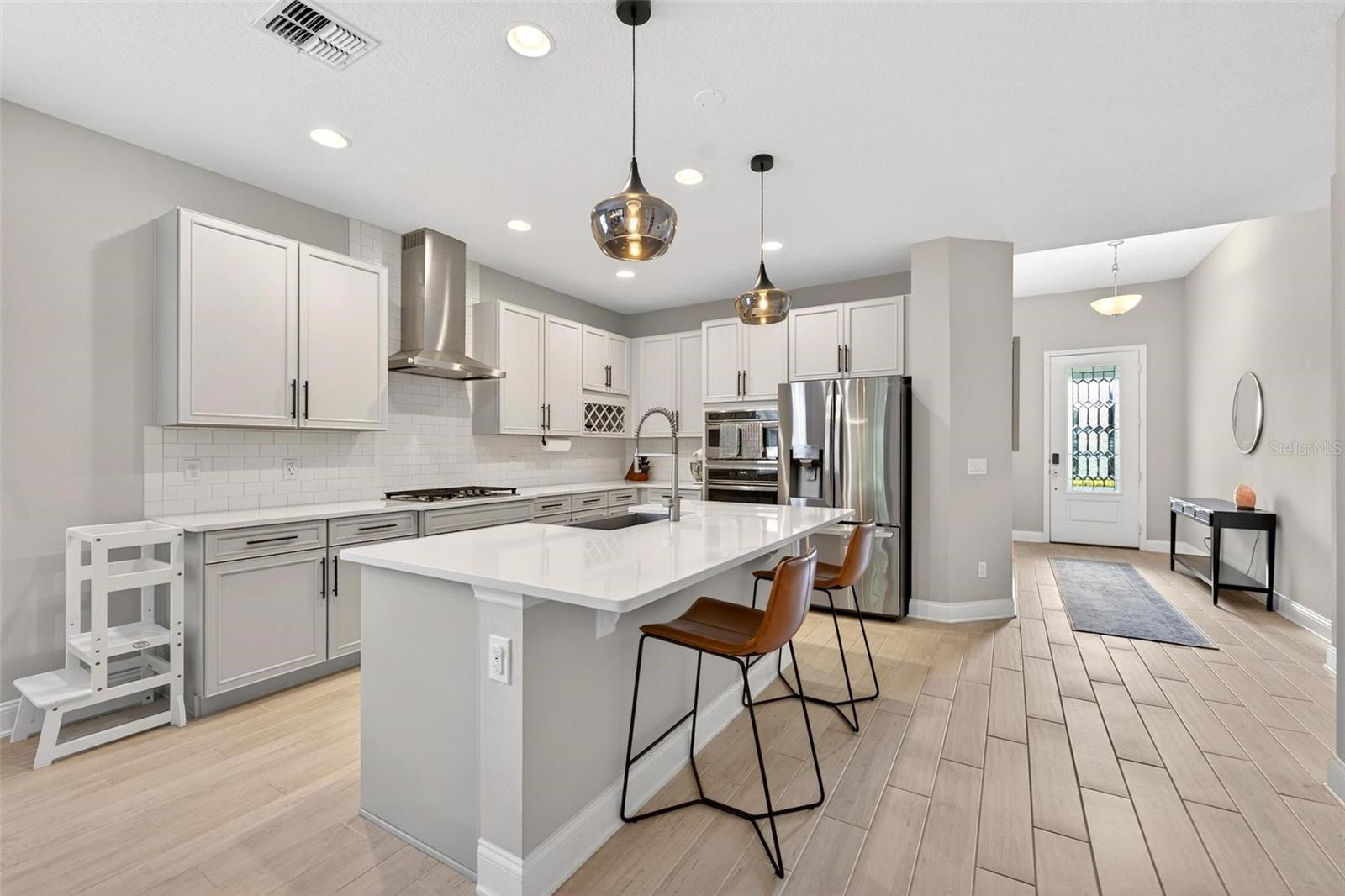 HULL ISLAND AT OAKLAND - Residential