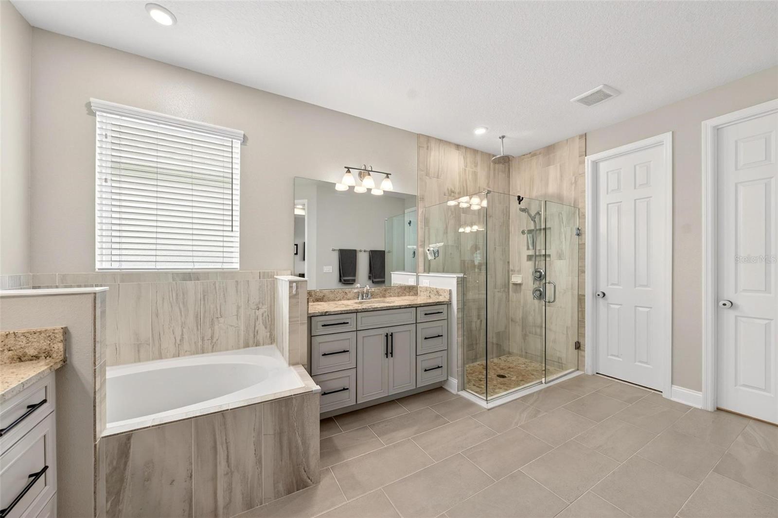 HULL ISLAND AT OAKLAND - Residential