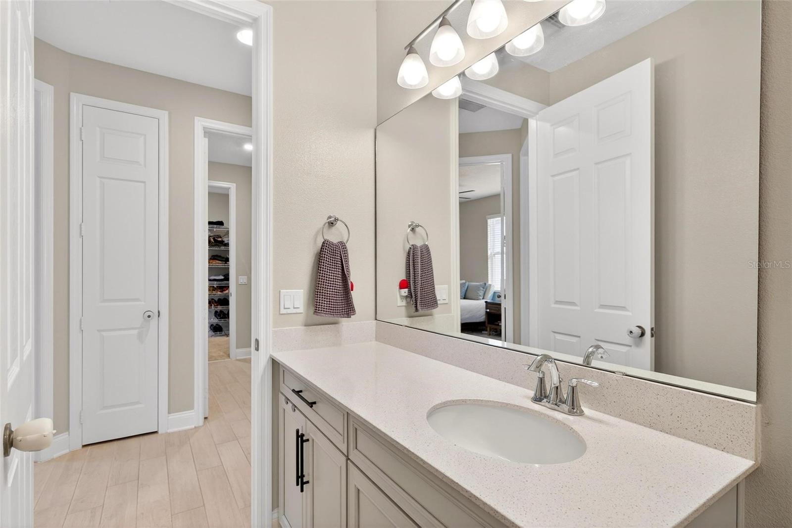 HULL ISLAND AT OAKLAND - Residential