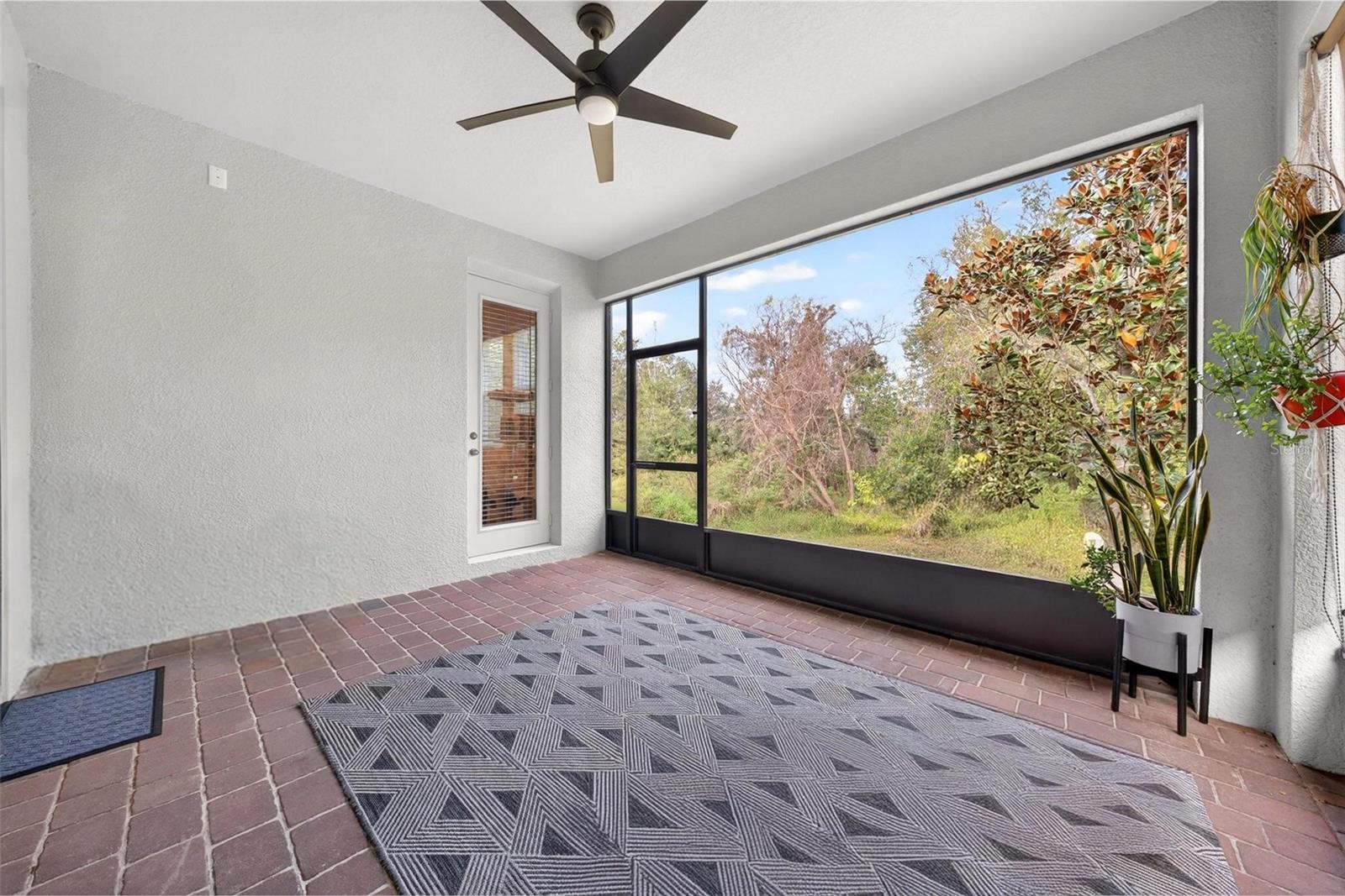 HULL ISLAND AT OAKLAND - Residential