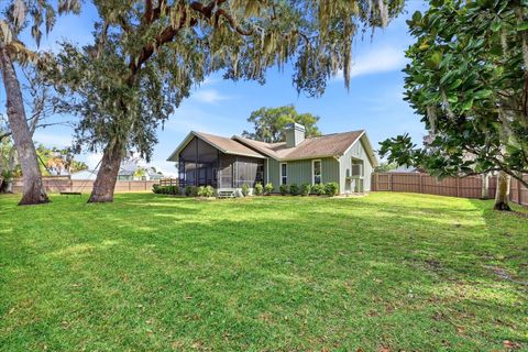 Tiny photo for 204 SE 2nd Avenue, Crystal River, FL 34429 (MLS # TB8471351)
