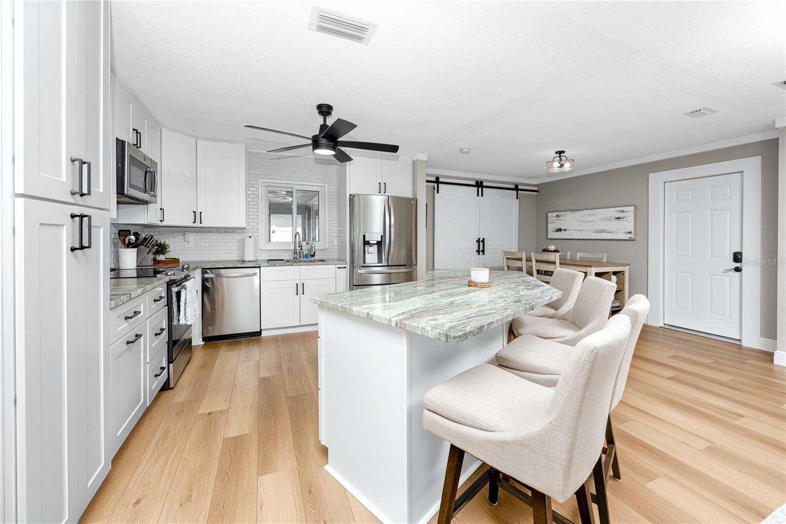 URBAN LAKE ESTATES - Residential