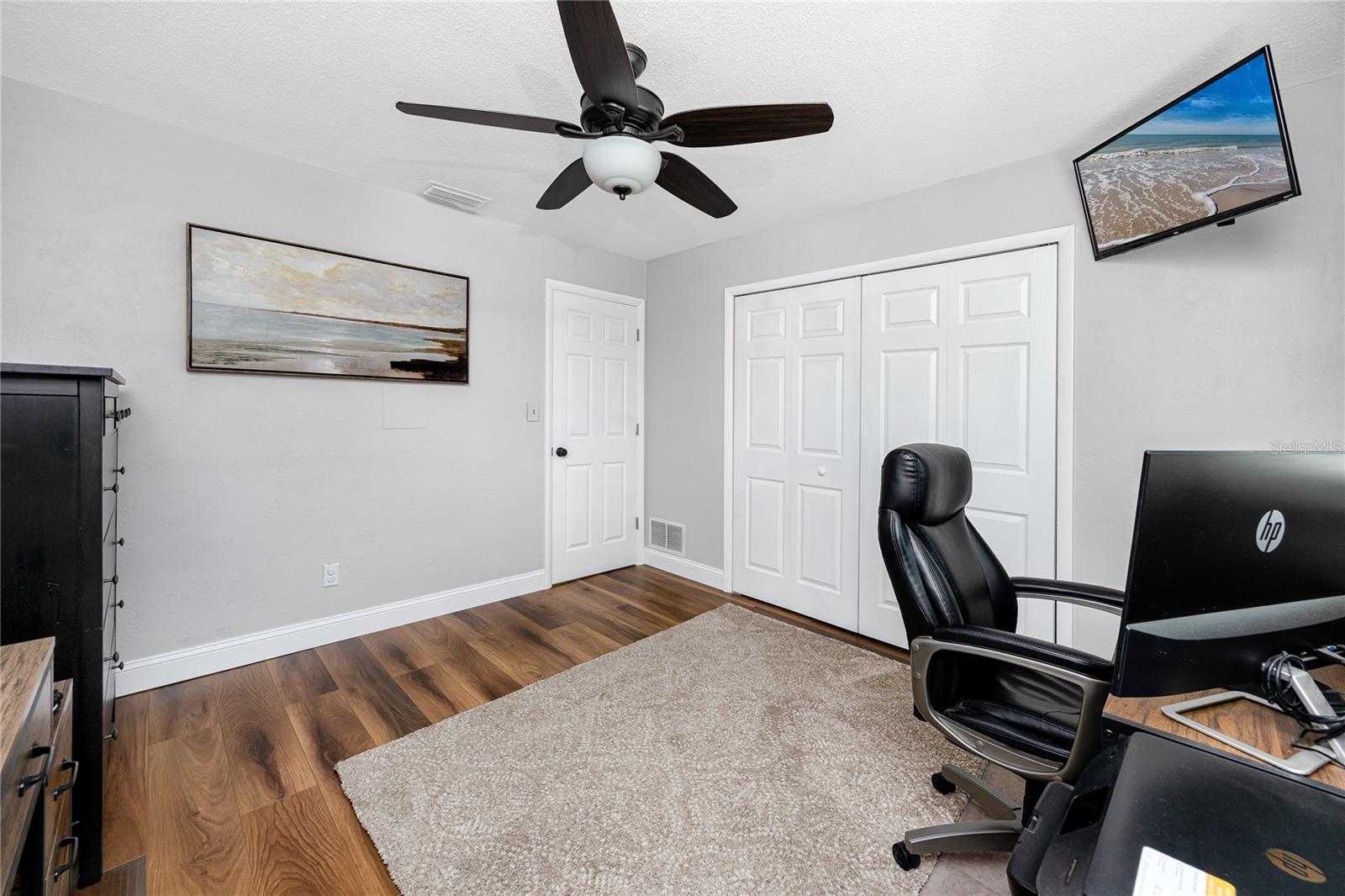 URBAN LAKE ESTATES - Residential