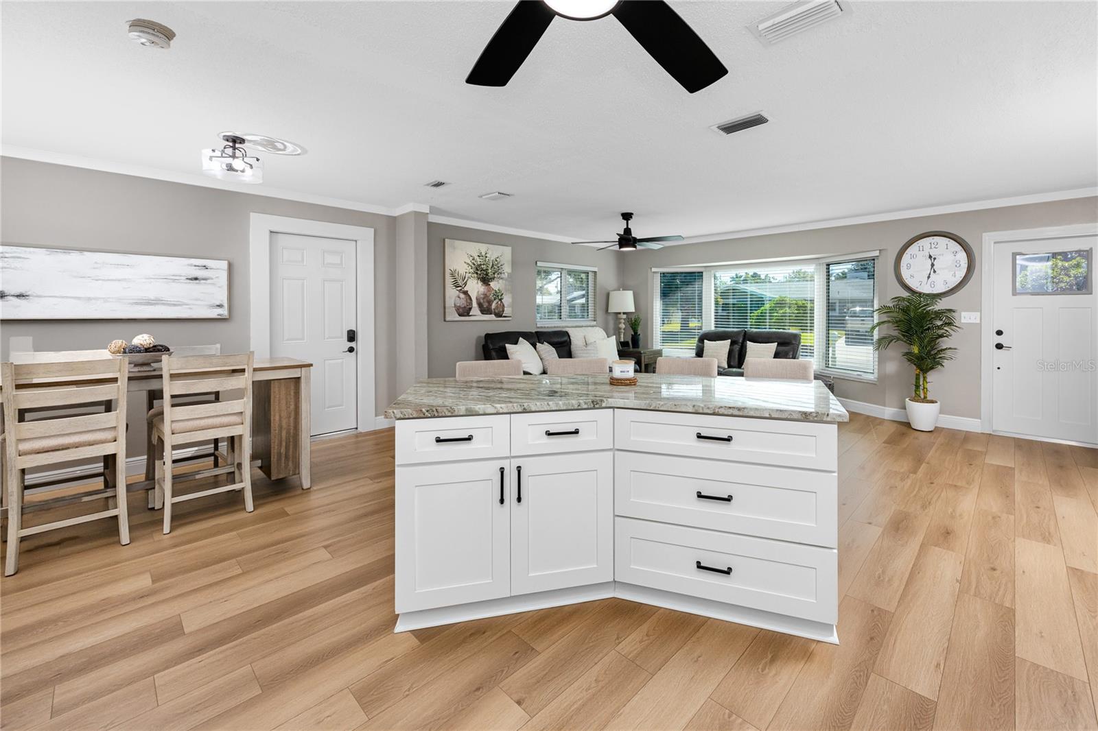 URBAN LAKE ESTATES - Residential