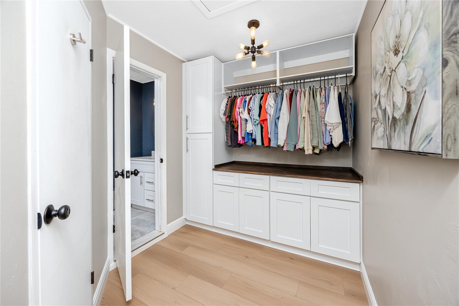 URBAN LAKE ESTATES - Residential