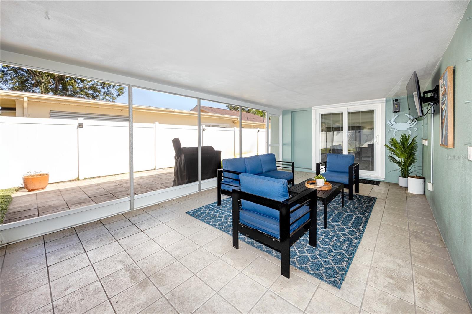 URBAN LAKE ESTATES - Residential