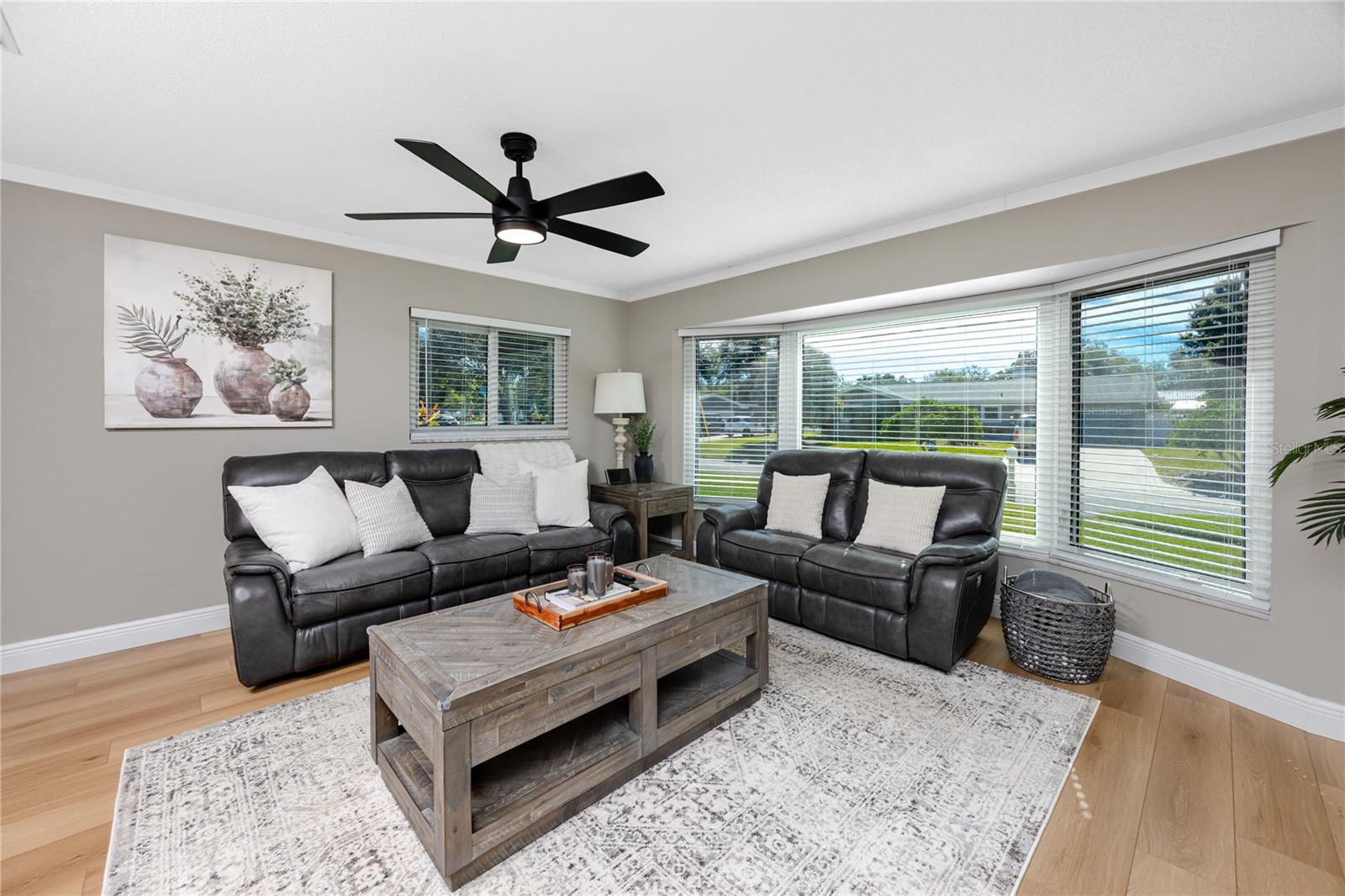 URBAN LAKE ESTATES - Residential