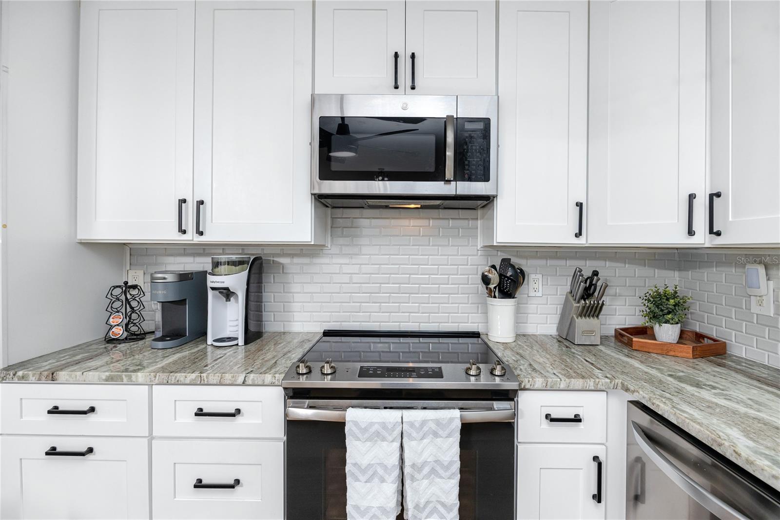 URBAN LAKE ESTATES - Residential