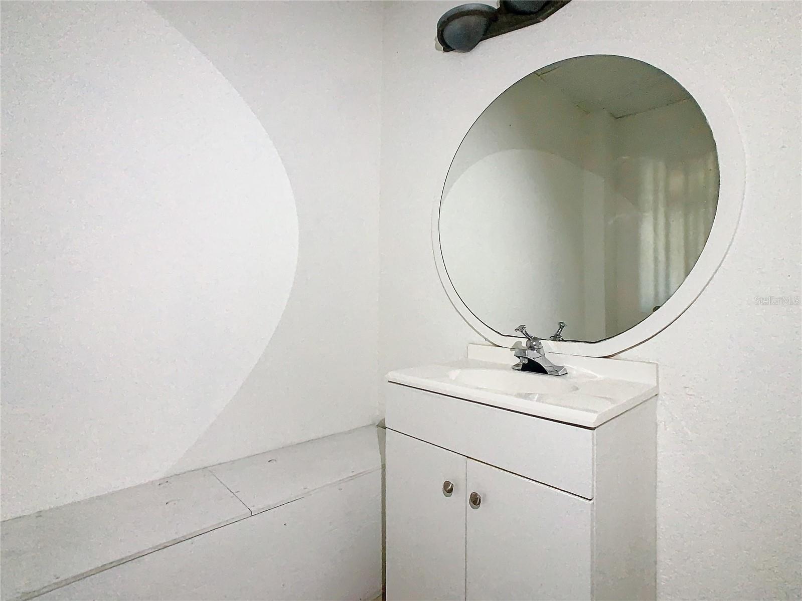 PINE HAVEN - Commercial Lease