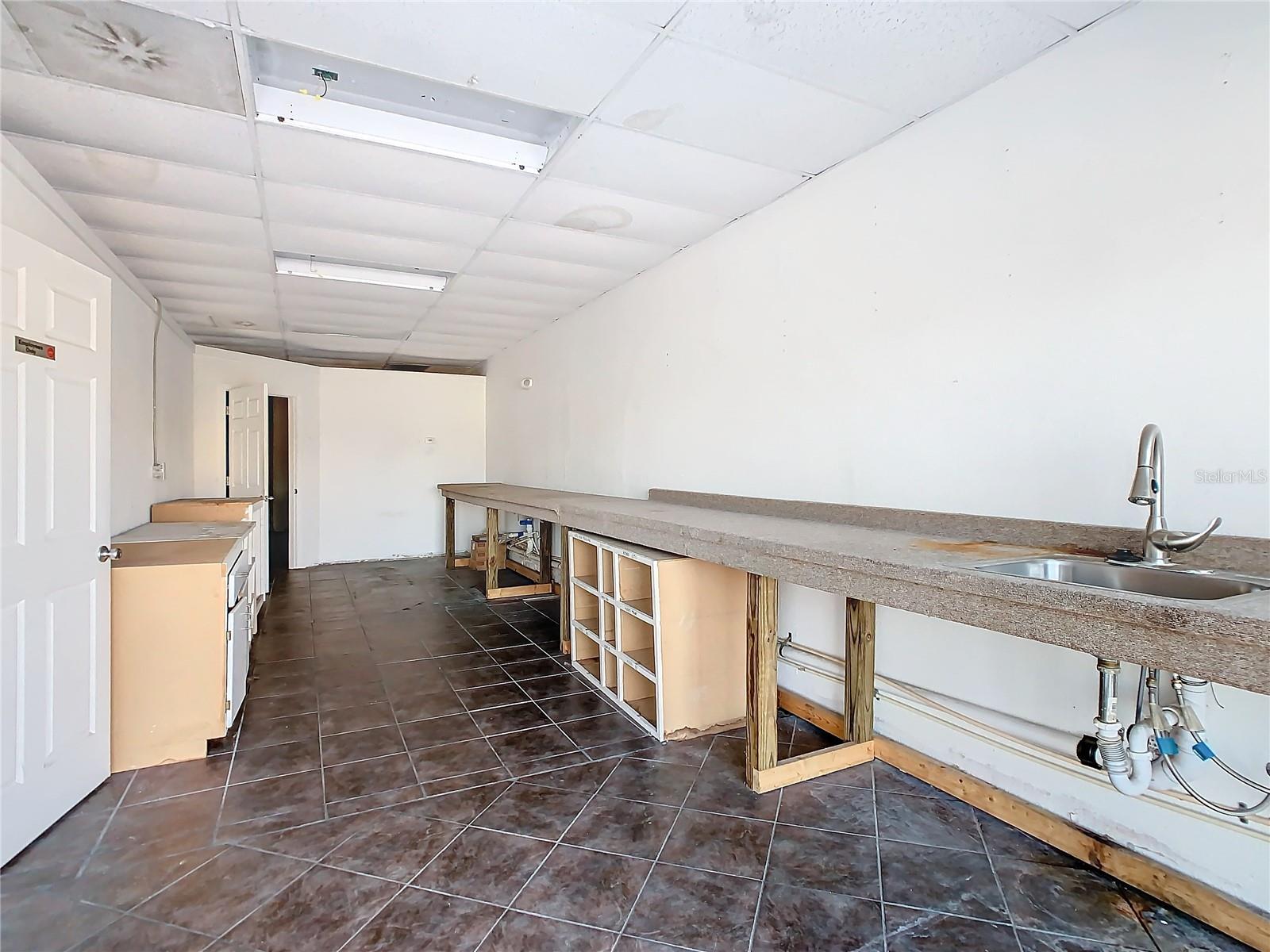 PINE HAVEN - Commercial Lease