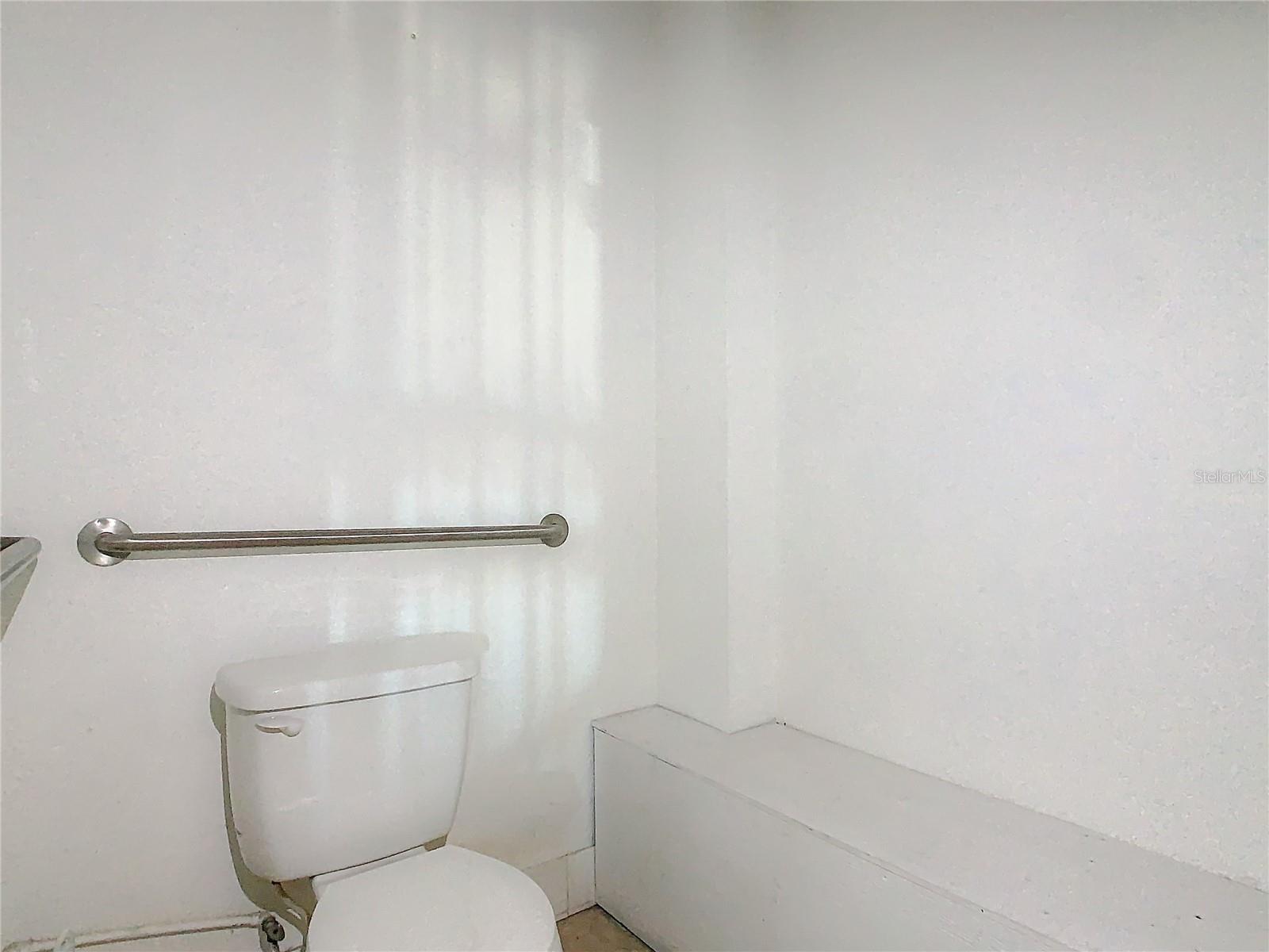 PINE HAVEN - Commercial Lease