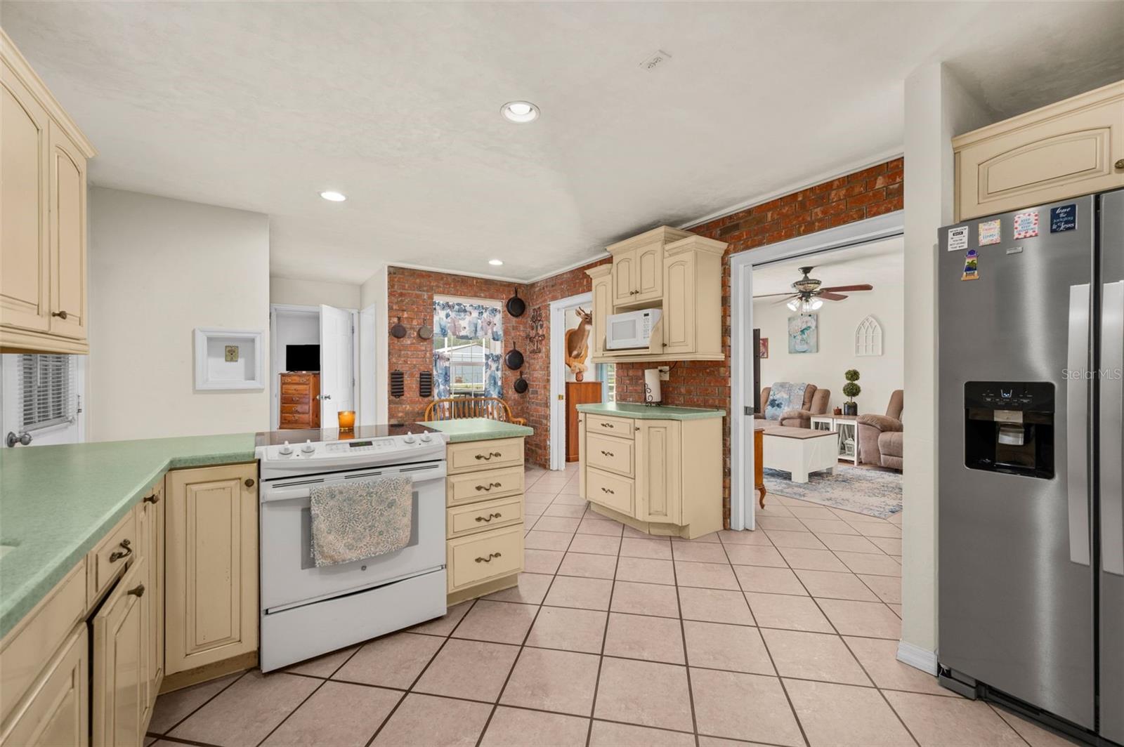 WESTLAKE WOODS SUB - Residential