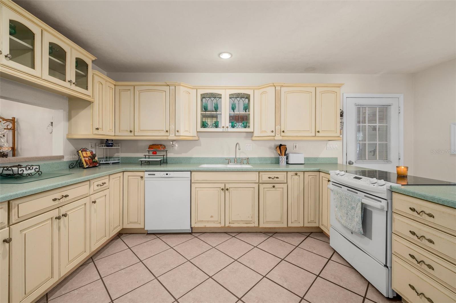 WESTLAKE WOODS SUB - Residential