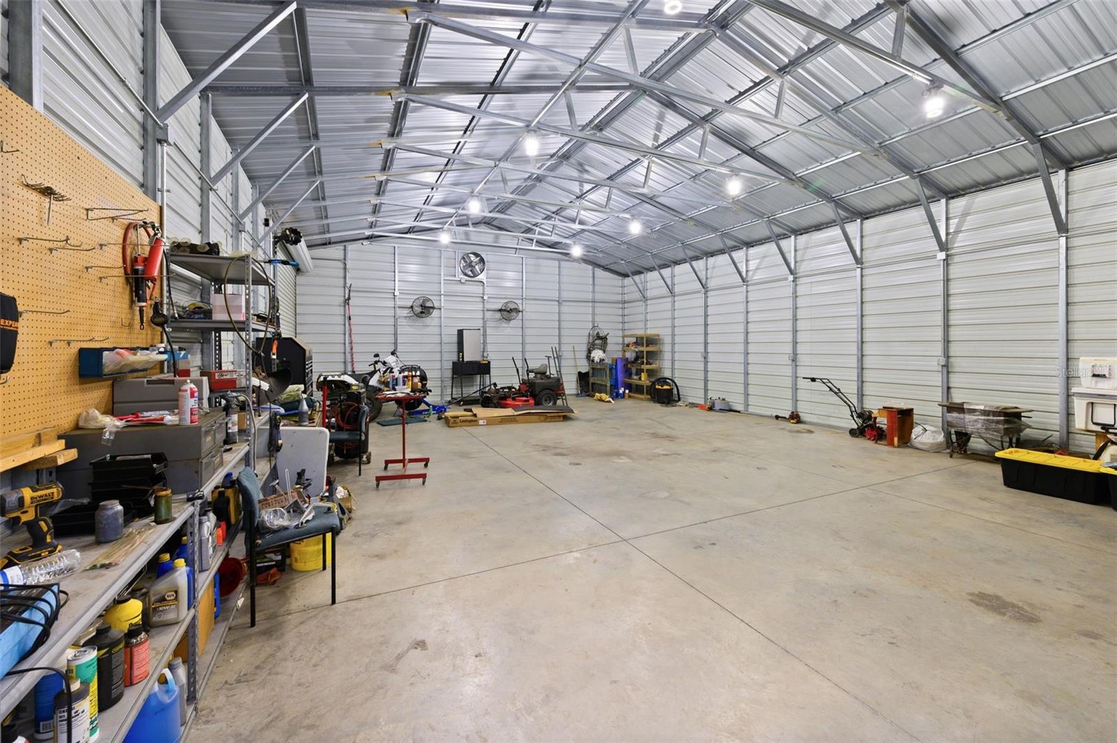 WESTLAKE WOODS SUB - Residential