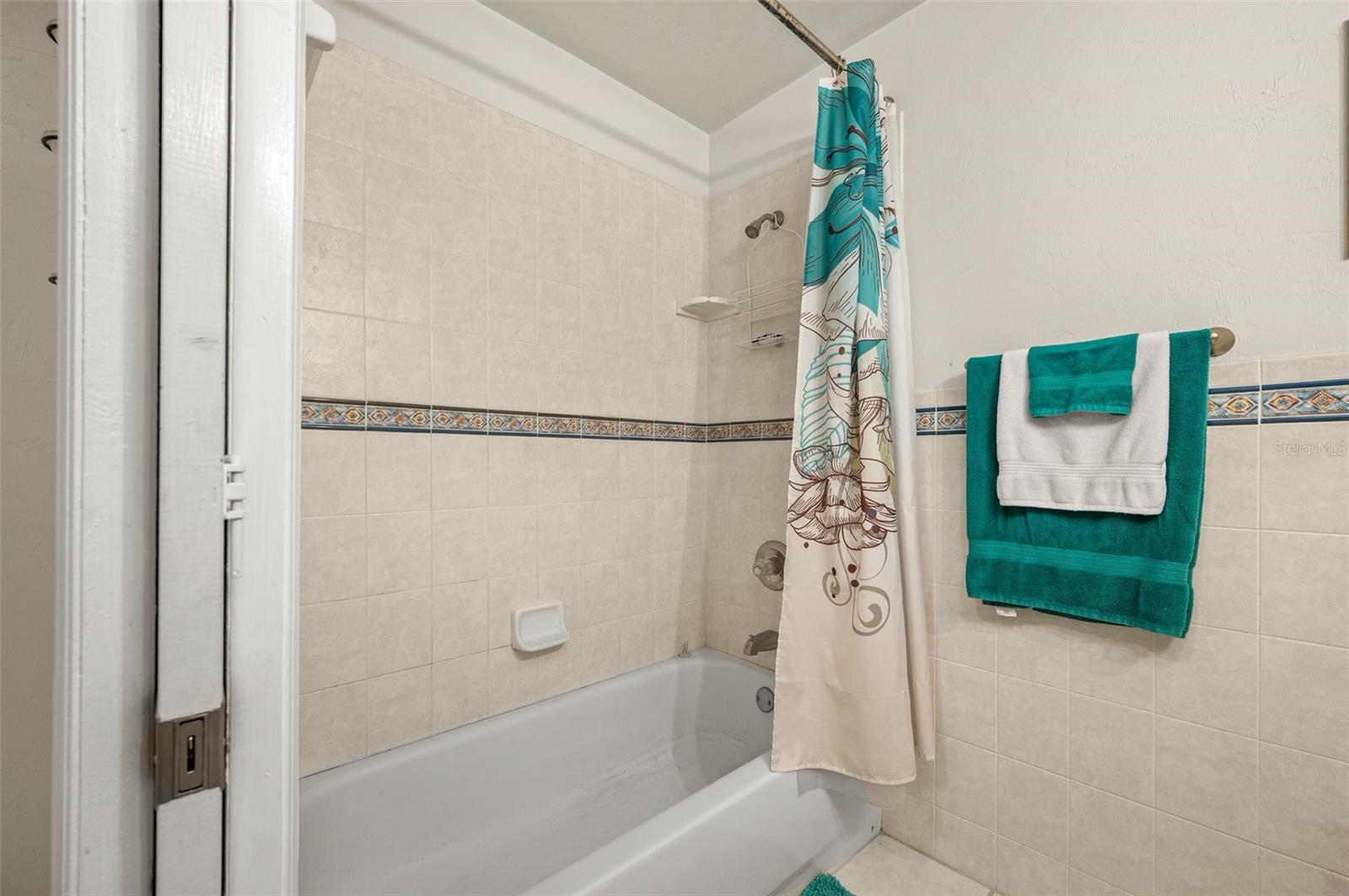 WESTLAKE WOODS SUB - Residential