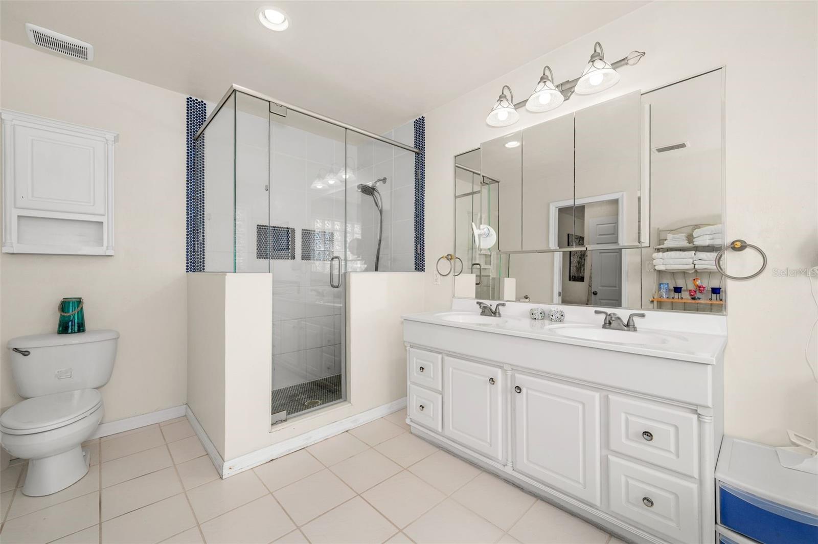 WESTLAKE WOODS SUB - Residential