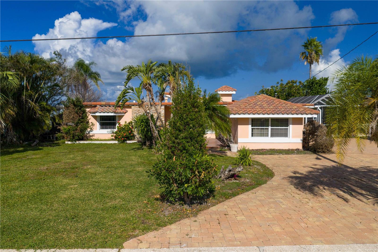 1840 VENETIAN POINT DRIVE