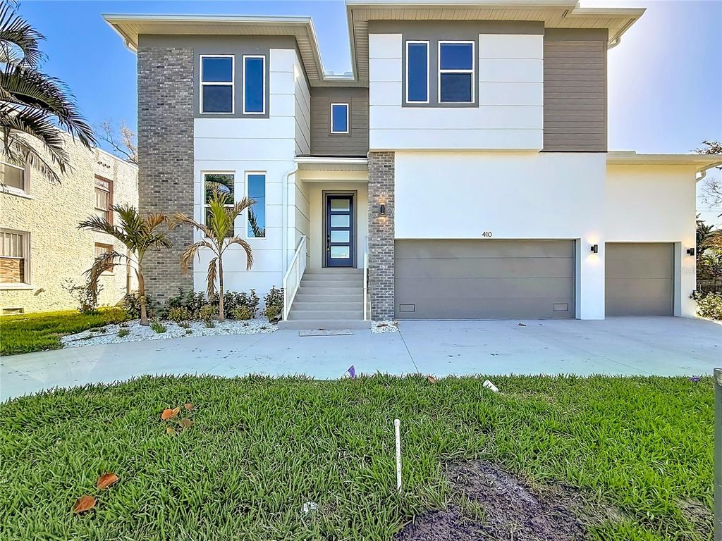 Photo of 410 S West Shore Boulevard, Tampa, FL 33609 (MLS # TB8462532)