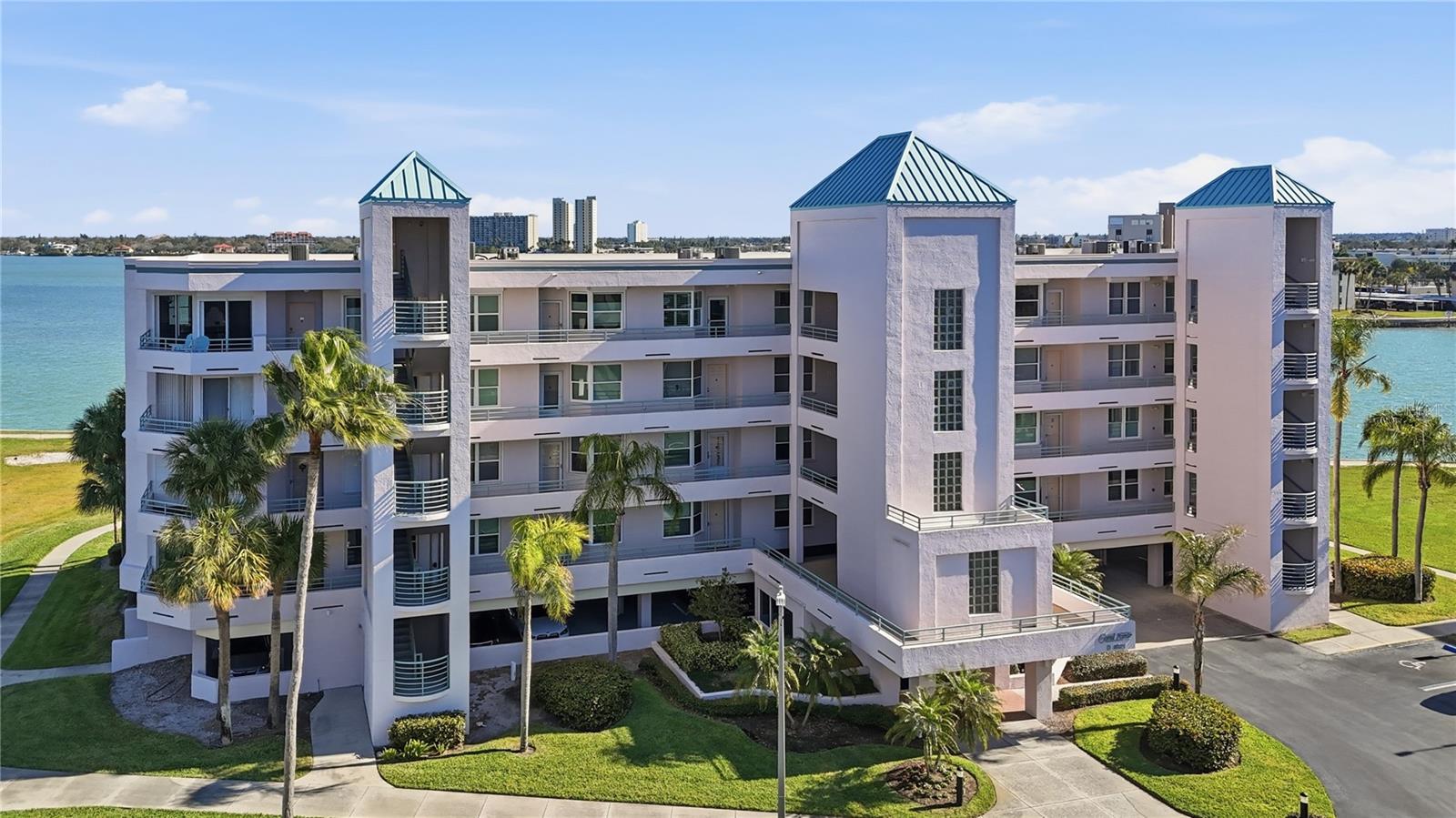 CORAL POINTE AT HARBOURSIDE - Residential