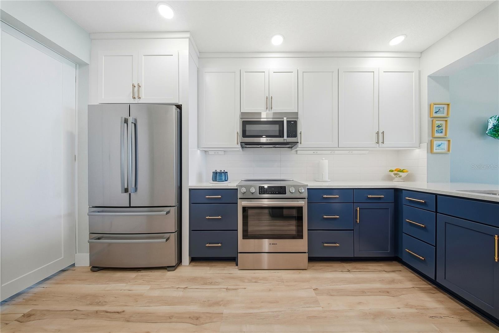 CORAL POINTE AT HARBOURSIDE - Residential