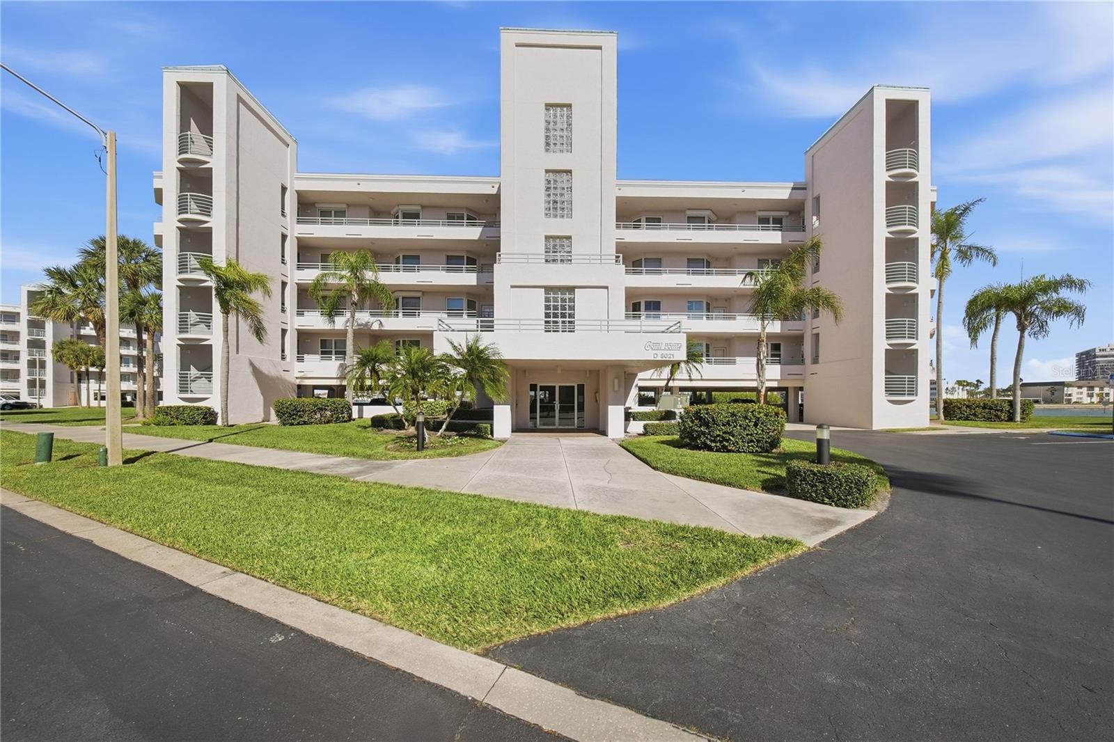 CORAL POINTE AT HARBOURSIDE - Residential