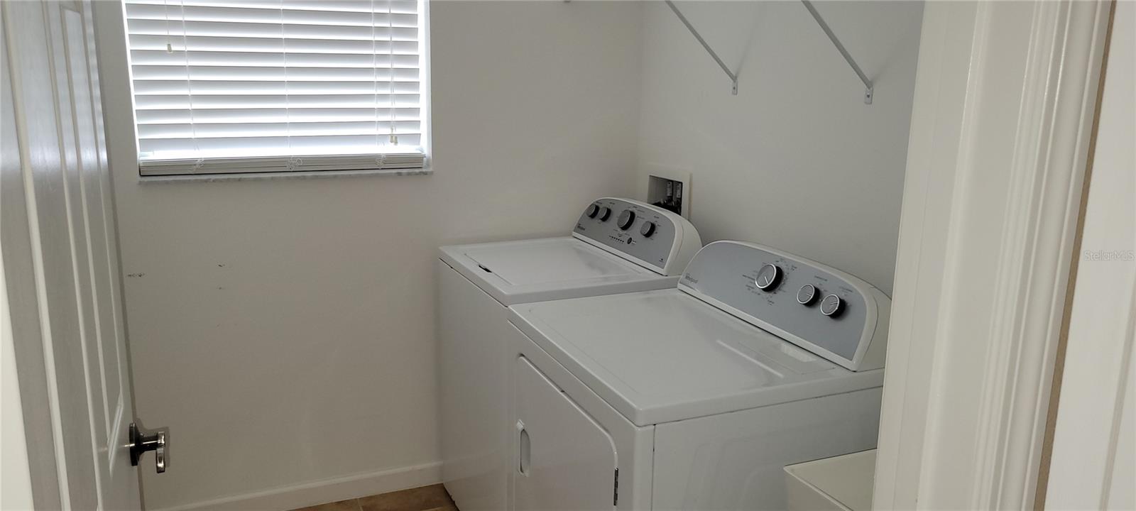 GREATER LAKES PH 2 - Residential Lease