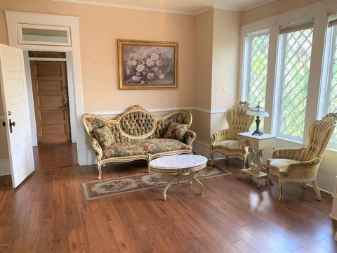 Tiny photo for 151 SE 8th Street, Ocala, FL 34471 (MLS # OM551977)