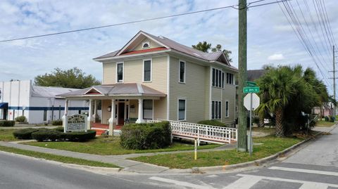 Tiny photo for 151 SE 8th Street, Ocala, FL 34471 (MLS # OM551977)