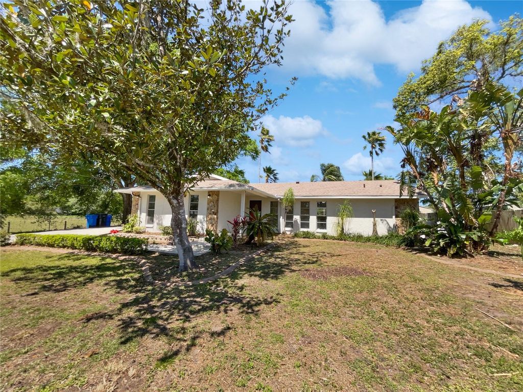 Photo of 9420 Ripley Road, Thonotosassa, FL 33592 (MLS # O6304140)