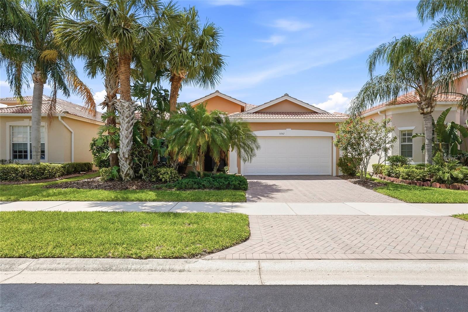 VALENCIA LAKES PH 2 - Residential