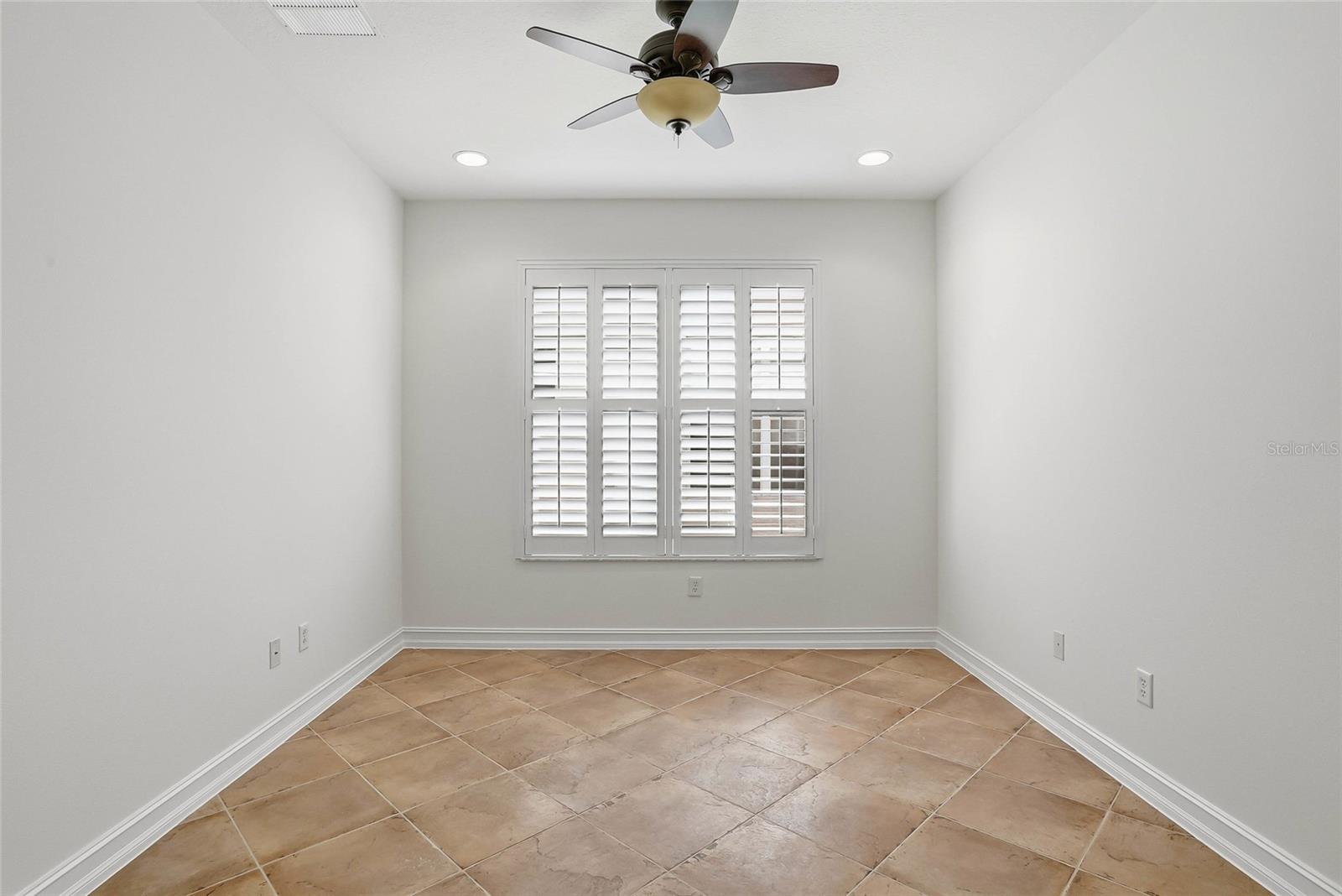 VALENCIA LAKES PH 2 - Residential