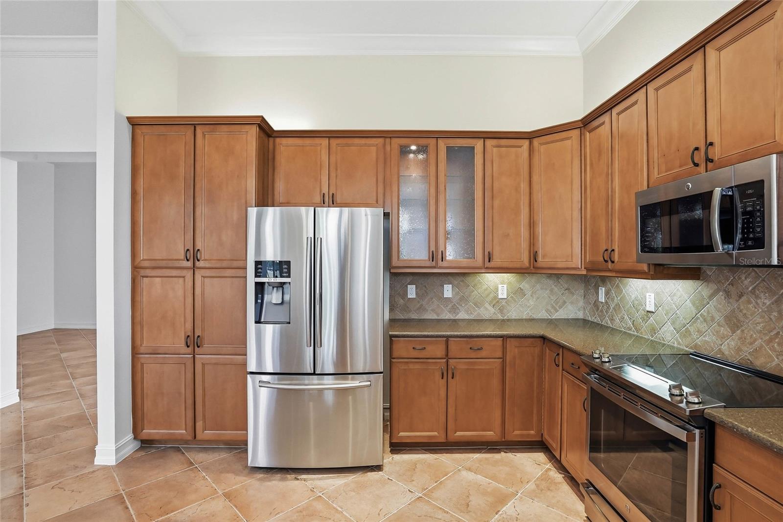 VALENCIA LAKES PH 2 - Residential