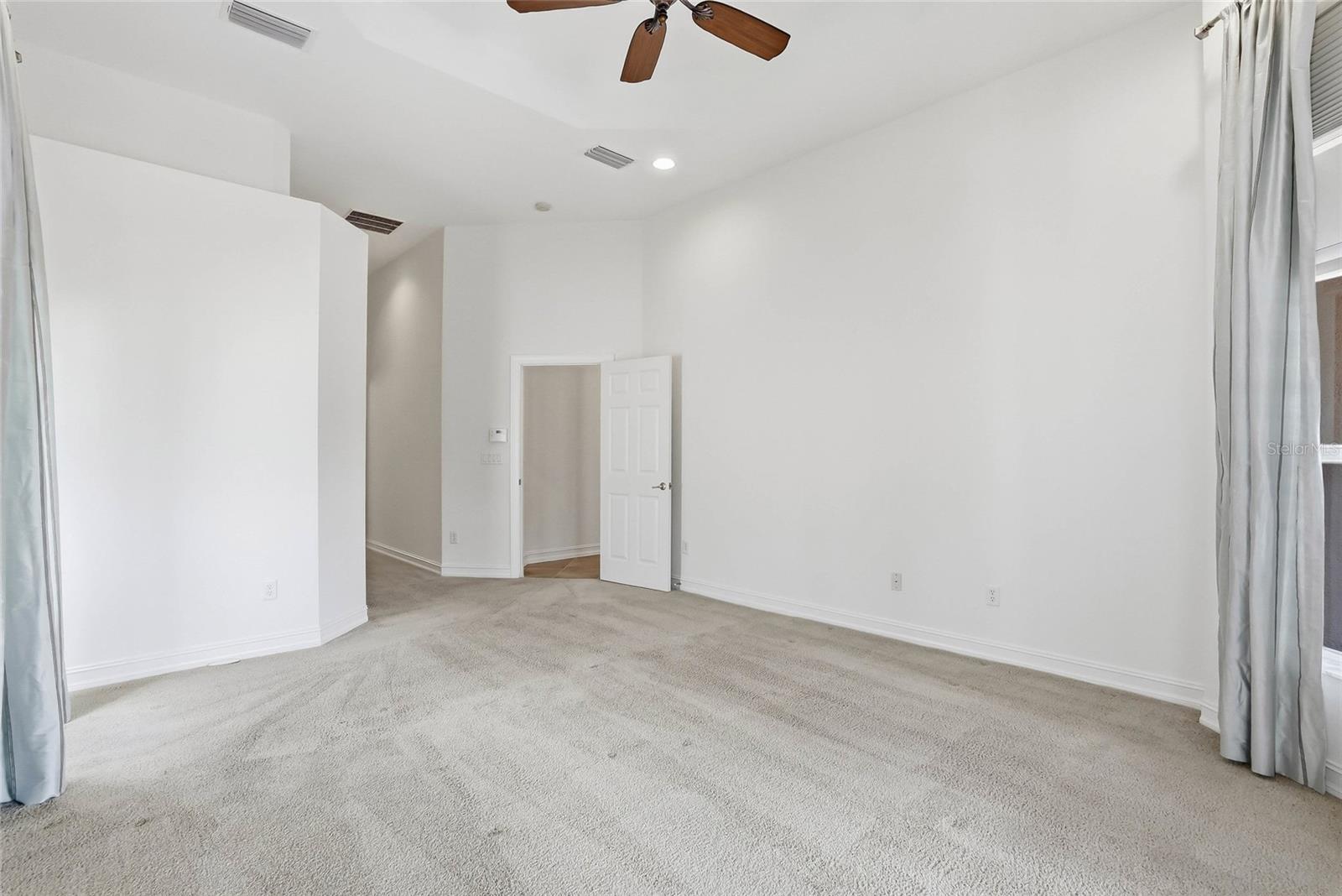 VALENCIA LAKES PH 2 - Residential